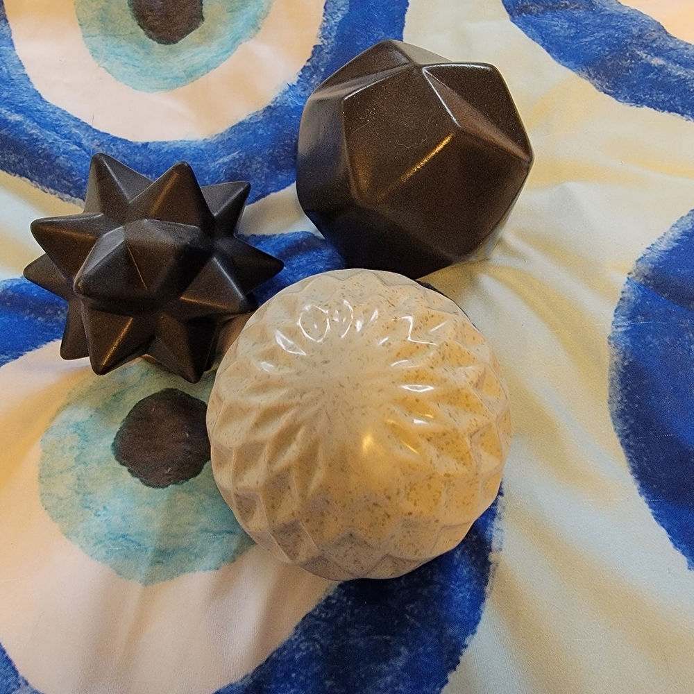 Modern Ceramic Decor - 3 piece